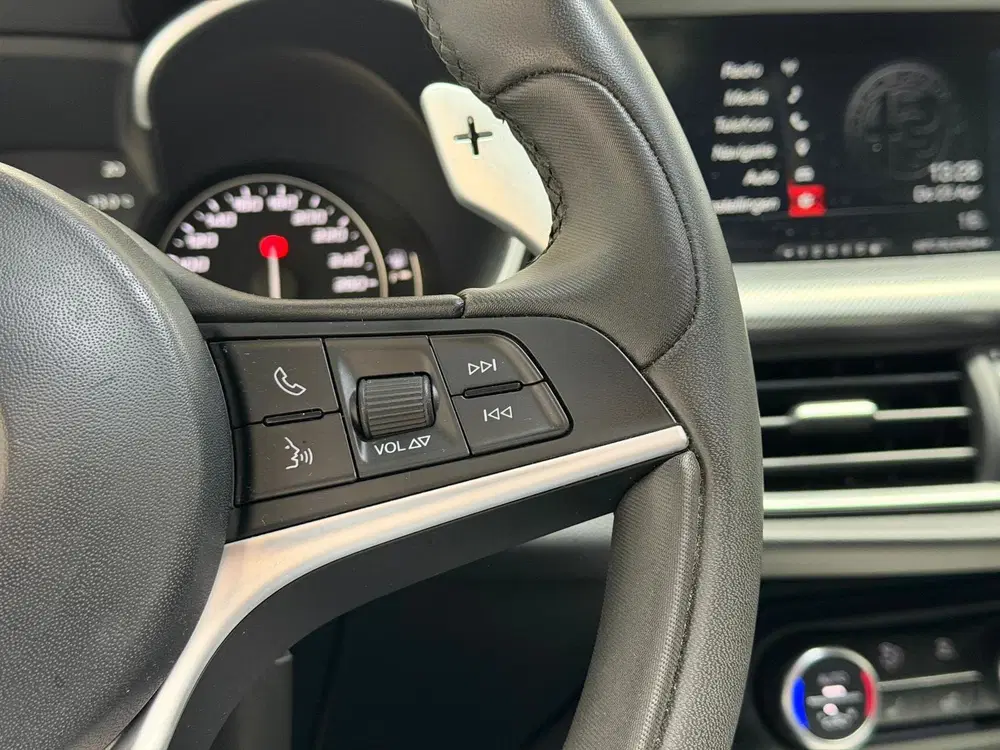 Alfa Romeo Stelvio 2.0 T AWD B-Tech uit 2019, foto 8