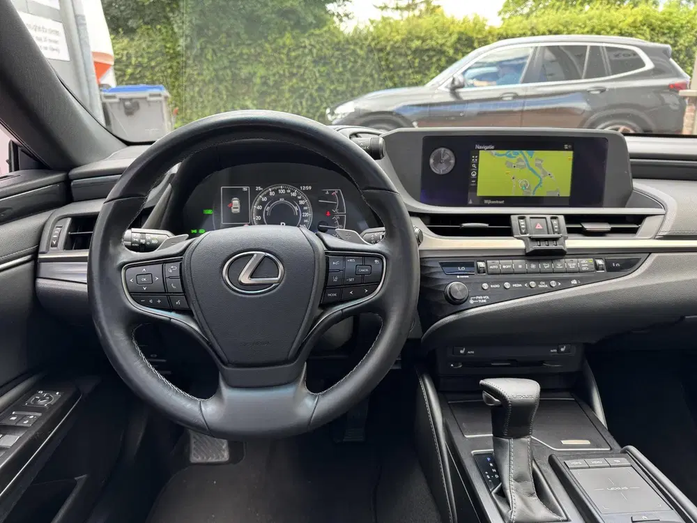 Lexus ES 300h Business Dealer Onderhouden Mooie aut uit 2020, foto 13