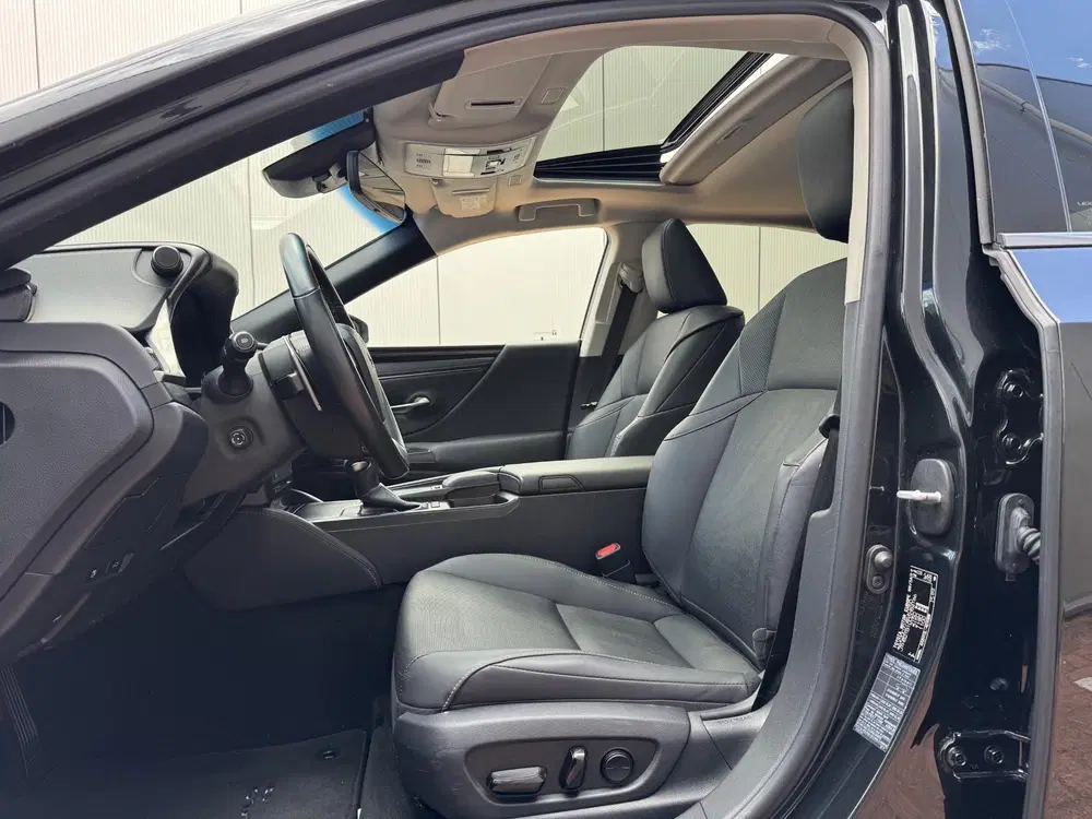 Lexus ES 300h Business Dealer Onderhouden Mooie aut uit 2020, foto 4