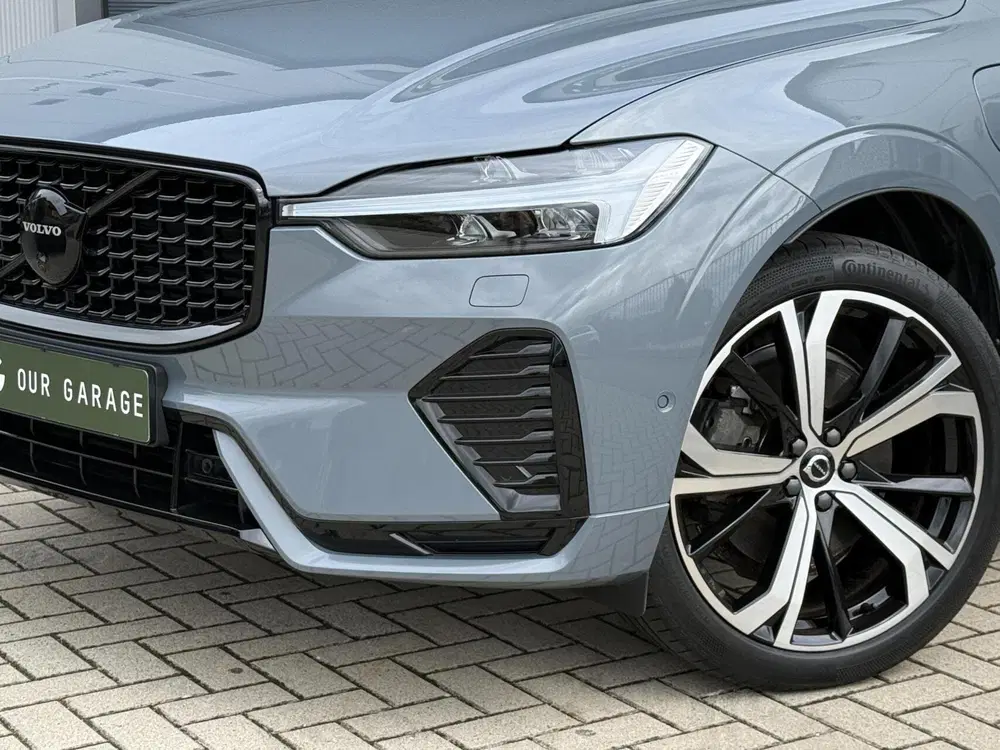 Volvo XC60 T8 Plug-in AWD Ultimate Dark uit 2023, foto 12