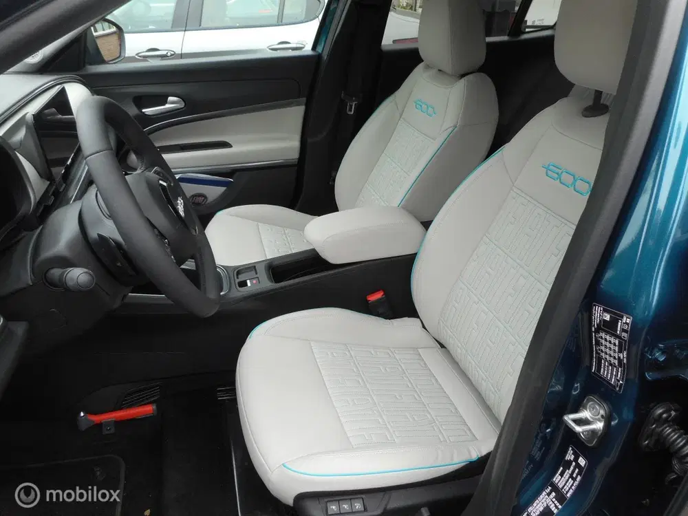 Fiat 600 1.2 Hybrid 100 La Prima uit 2024, foto 6