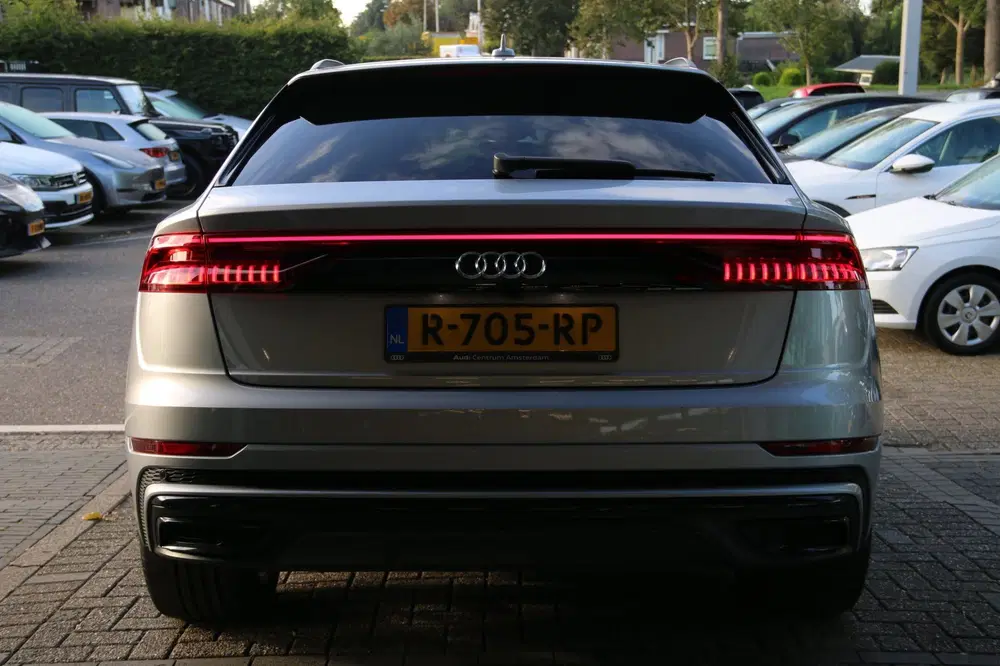 Audi Q8 55 TFSI e quattro S-LINE PANO-DAK BTW-AUTO uit 2022, foto 5
