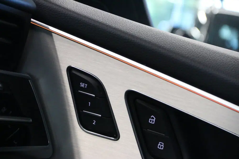 Audi Q8 55 TFSI e quattro S-LINE PANO-DAK BTW-AUTO uit 2022, foto 7