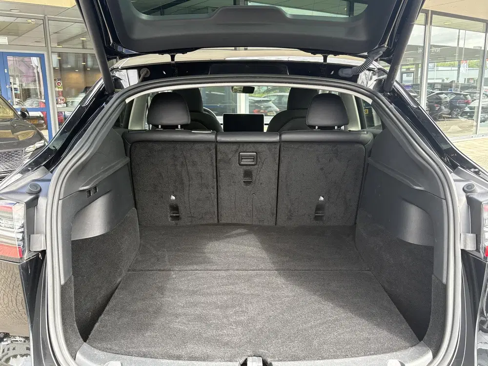 Tesla Model Y RWD 58 kWh uit 2023, foto 10