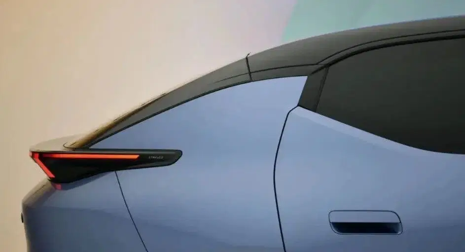 Lynk & Co 02 uit 2026, foto 6
