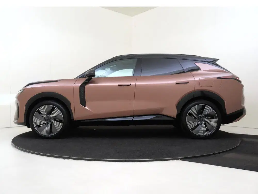 Lynk & Co 08 uit 2026, foto 2