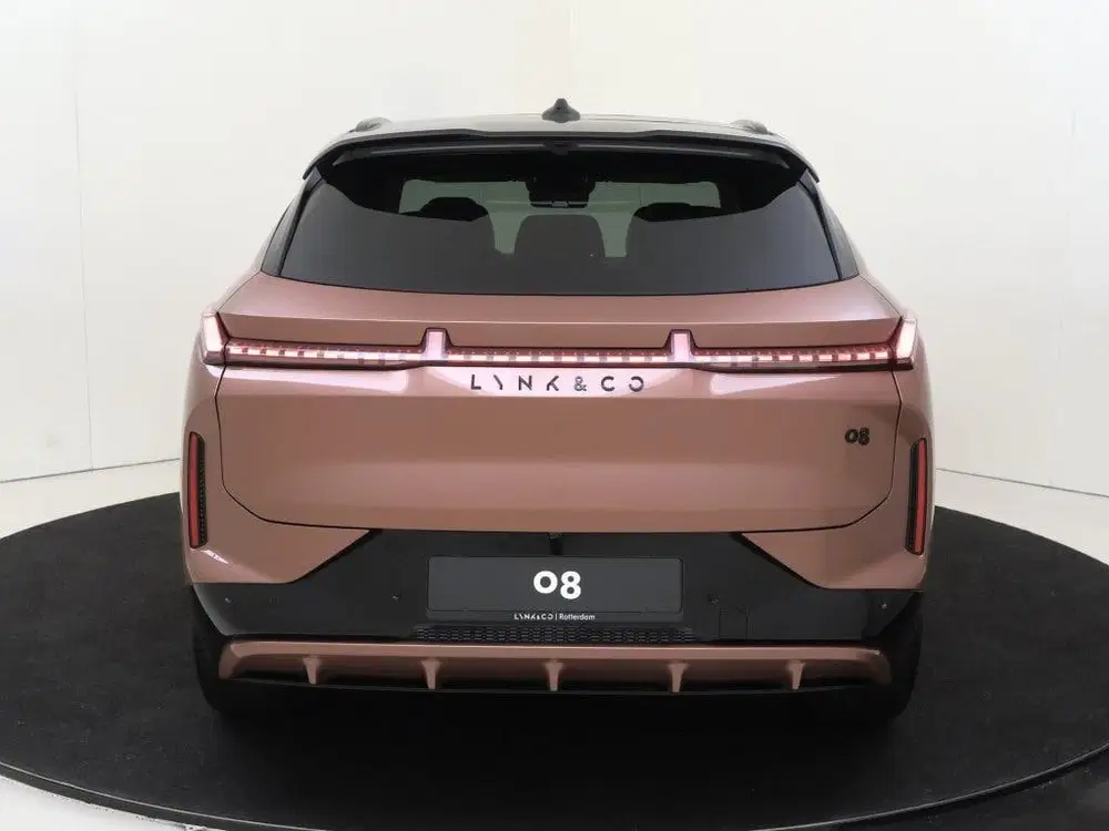 Lynk & Co 08 uit 2026, foto 5