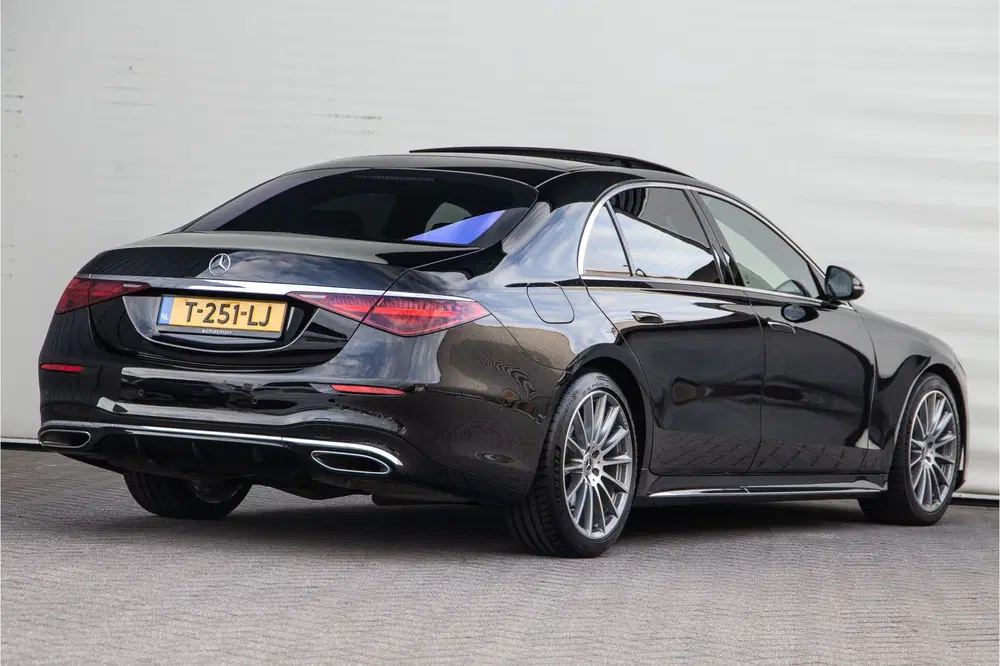 Mercedes-Benz S-Klasse 450 Lang AMG Chauffeurspakket uit 2022, foto 2