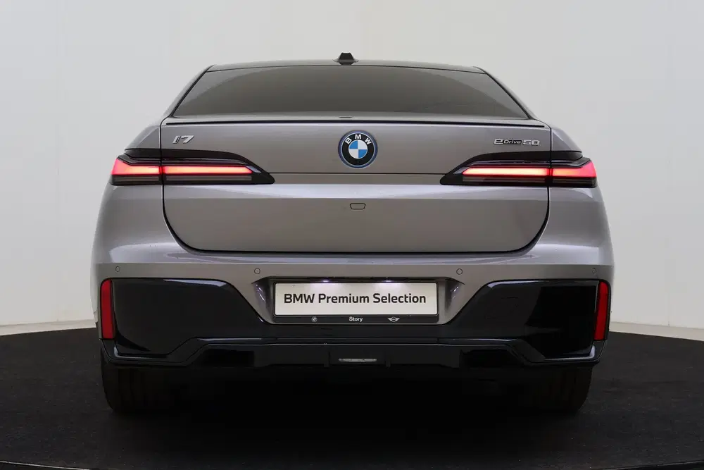 BMW i7 eDrive50 High Executive M Sport uit 2024, foto 5