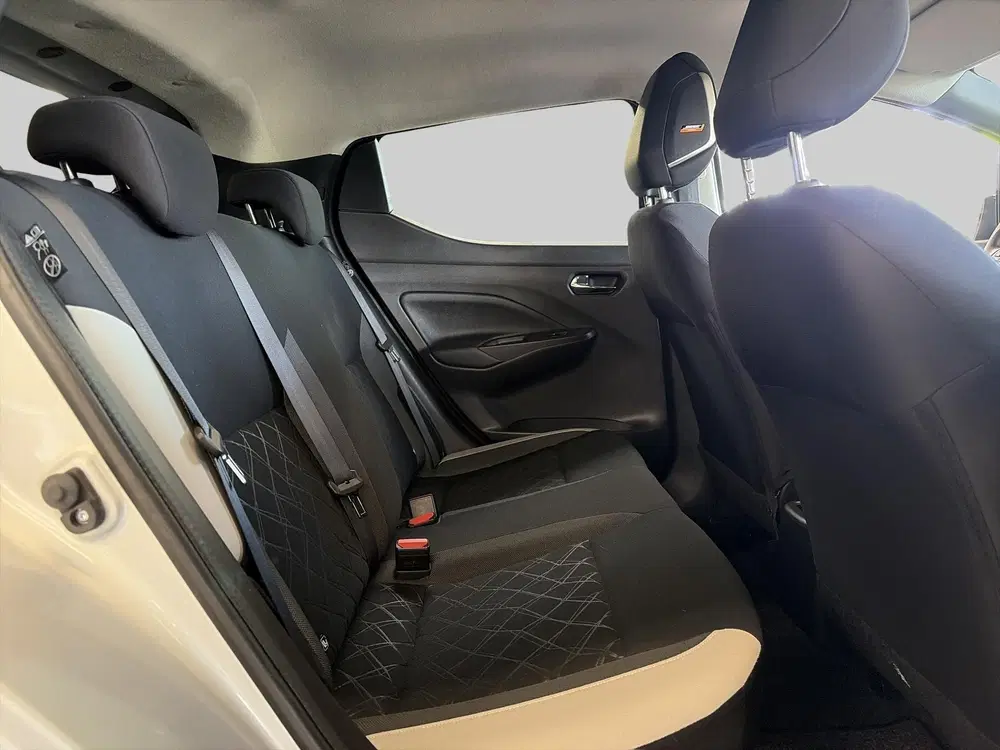 Nissan Micra 1.0 IG-T 92pk N-Design uit 2022, foto 14