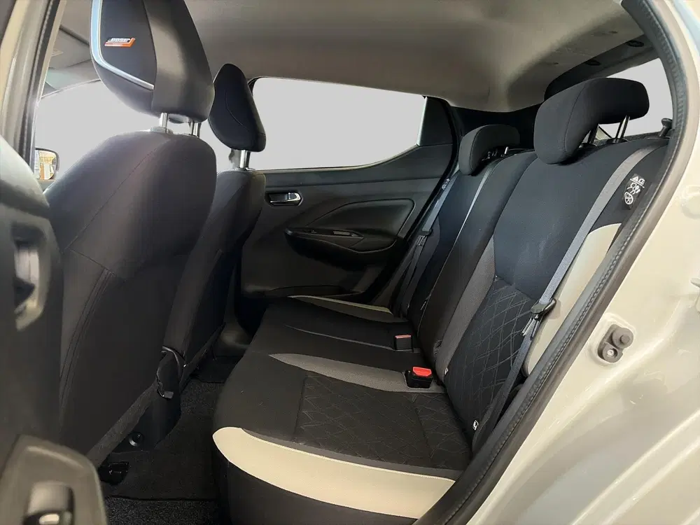 Nissan Micra 1.0 IG-T 92pk N-Design uit 2022, foto 6