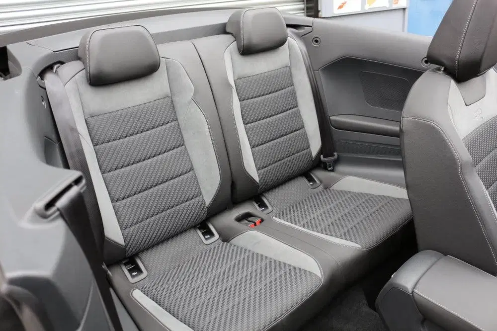 Volkswagen T-Roc VW T-ROC CABRIO R-LINE 1.5 TSI 150 PK DSG uit 2022, foto 11