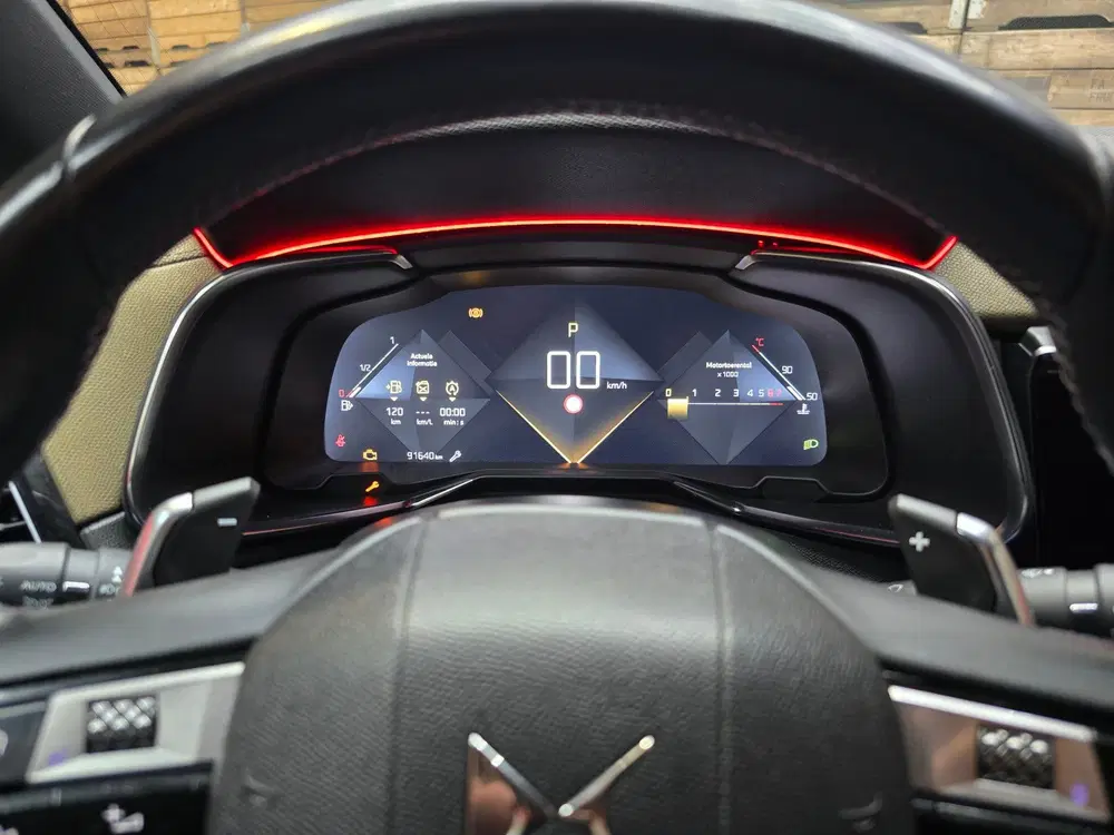 DS Automobiles DS 7 Crossback DS 7 Crossback 1.6 PureTech So Chic Xenon uit 2019, foto 12