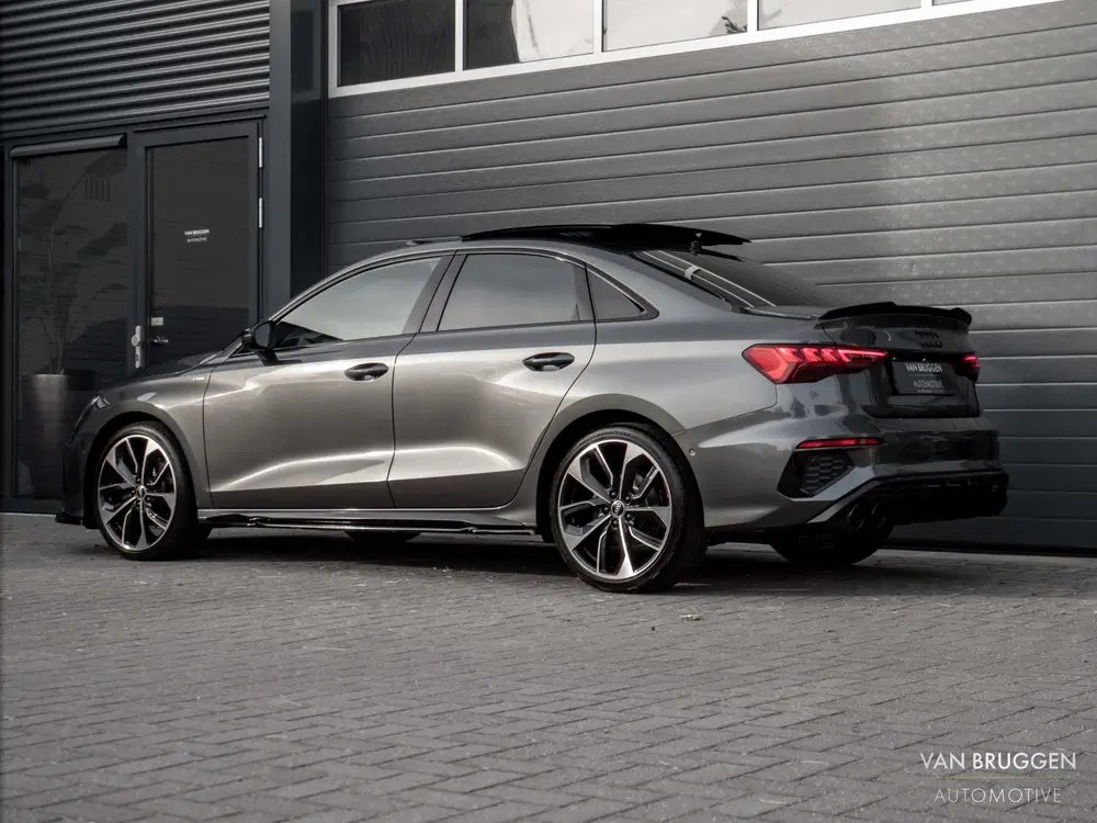Audi A3 35 TFSI S-Line Pano B&O RS-Stoelen Sfeer C uit 2023, foto 10
