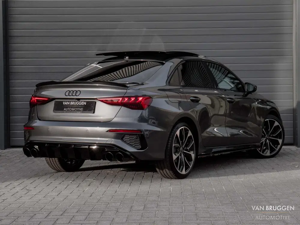 Audi A3 35 TFSI S-Line Pano B&O RS-Stoelen Sfeer C uit 2023, foto 4