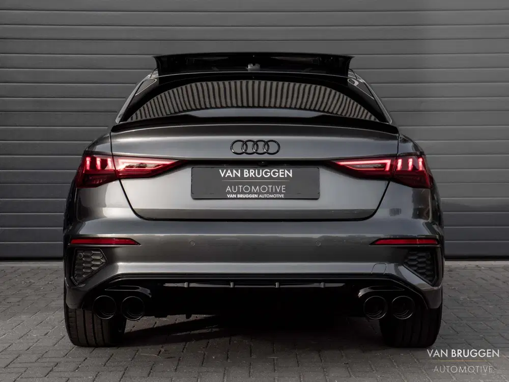 Audi A3 35 TFSI S-Line Pano B&O RS-Stoelen Sfeer C uit 2023, foto 8