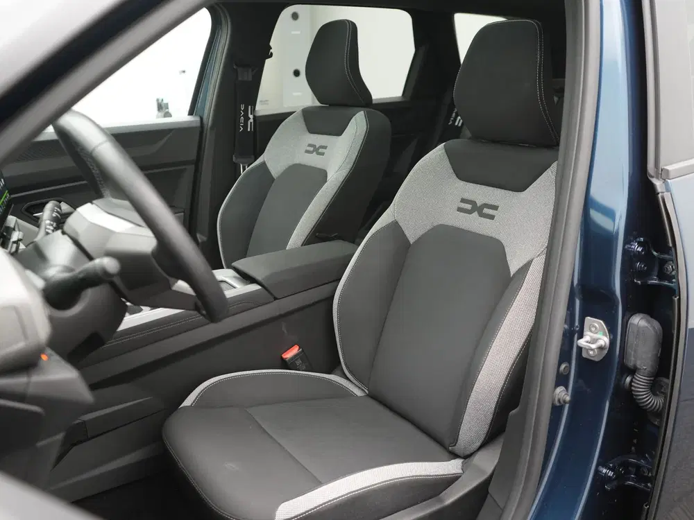 Dacia Bigster 1.8 Hybrid 155 Launch Edition uit 2025, foto 13