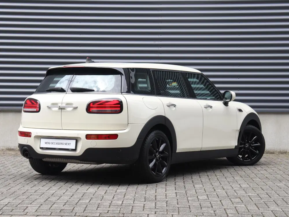 Mini Clubman One uit 2022, foto 2