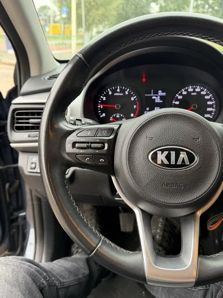 Kia Stonic 1.0 T-GDi DynLine uit 2019, foto 15