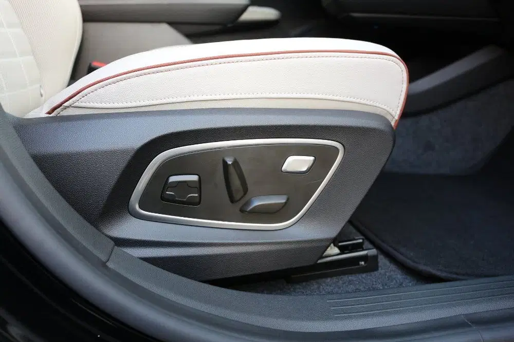 Renault Megane MEGANE EV60 kWh 220PK OPTIMUM ICONIC 12-20 uit 2022, foto 11