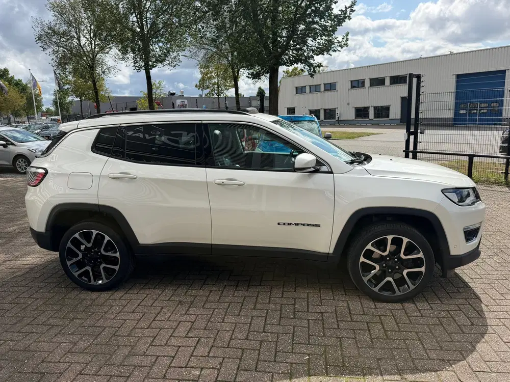 Jeep Compass 1.4 170PK Limited 4x4 Automaat Panodak uit 2019, foto 6
