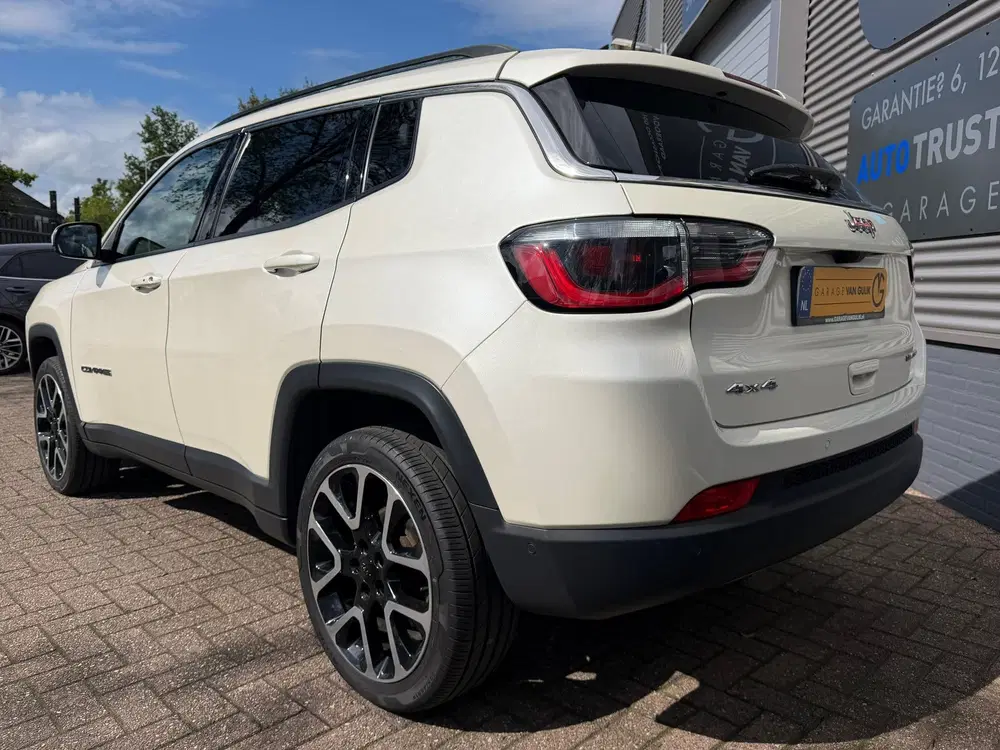 Jeep Compass 1.4 170PK Limited 4x4 Automaat Panodak uit 2019, foto 8