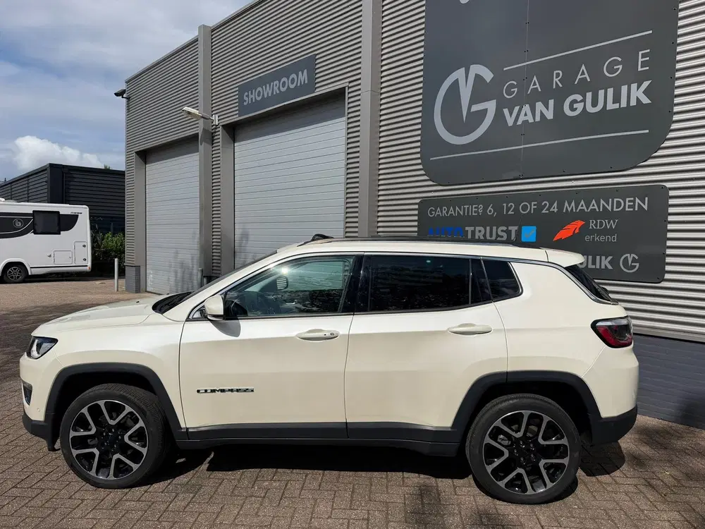 Jeep Compass 1.4 170PK Limited 4x4 Automaat Panodak uit 2019, foto 9