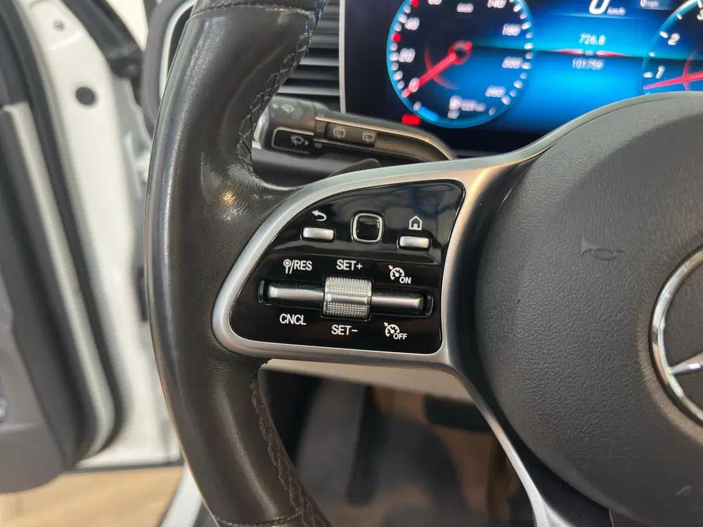 Mercedes-Benz GLE uit 2020, foto 11