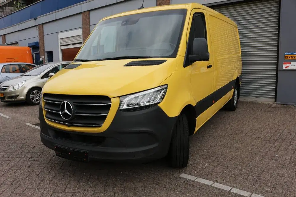 Mercedes-Benz Sprinter Benz Sprinter 319 CDI V6 L2H1 7G Aut Airco uit 2019, foto 2