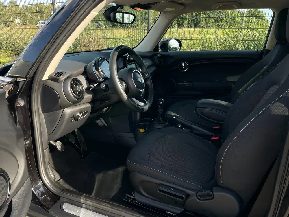 Mini Cooper 1.5 Cooper uit 2019, foto 12