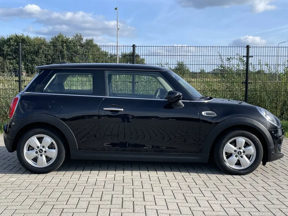 Mini Cooper 1.5 Cooper uit 2019, foto 6