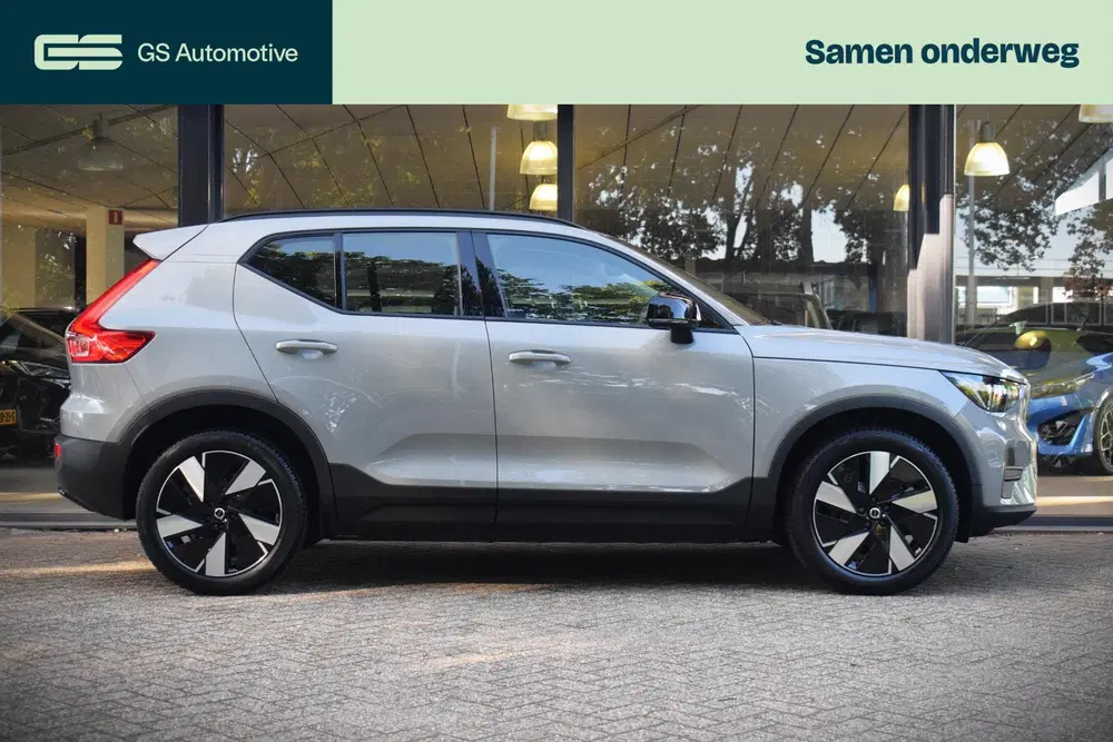 Volvo EX40 Single Motor Essential 70 kWh uit 2024, foto 6