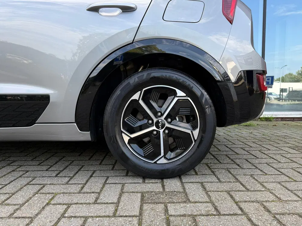 Kia Niro 1.6 GDi Hybrid DynamicPlusLine uit 2023, foto 13