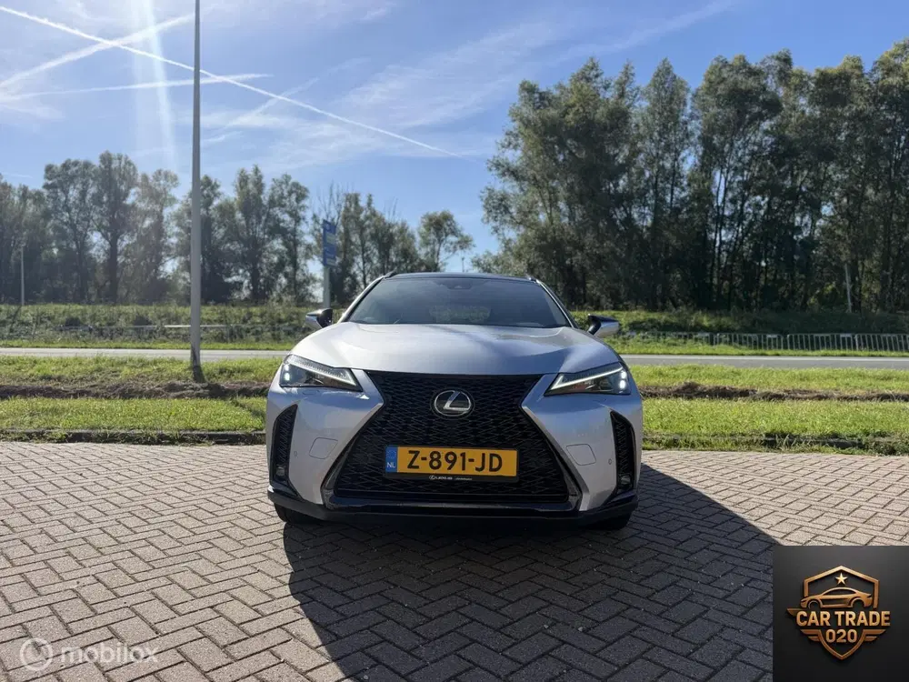Lexus UX 250h F Sport LEDER uit 2023, foto 4