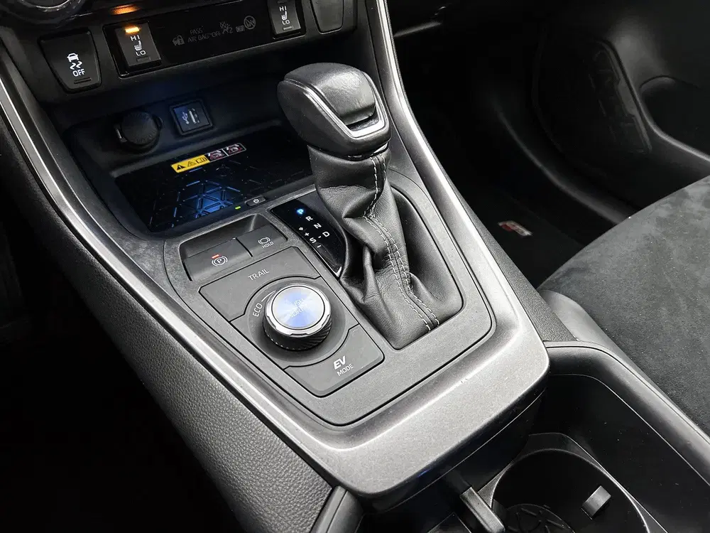 Toyota RAV 4 2.5 Hybrid AWD GR SPORT uit 2024, foto 13