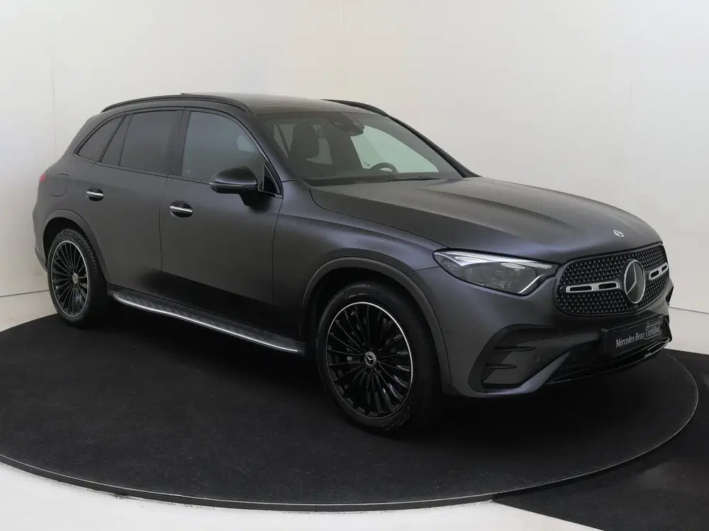 Mercedes-Benz GLC 300e 4MATIC AMG Line uit 2026, foto 2