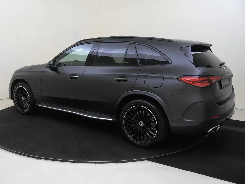 Mercedes-Benz GLC 300e 4MATIC AMG Line uit 2026, foto 3