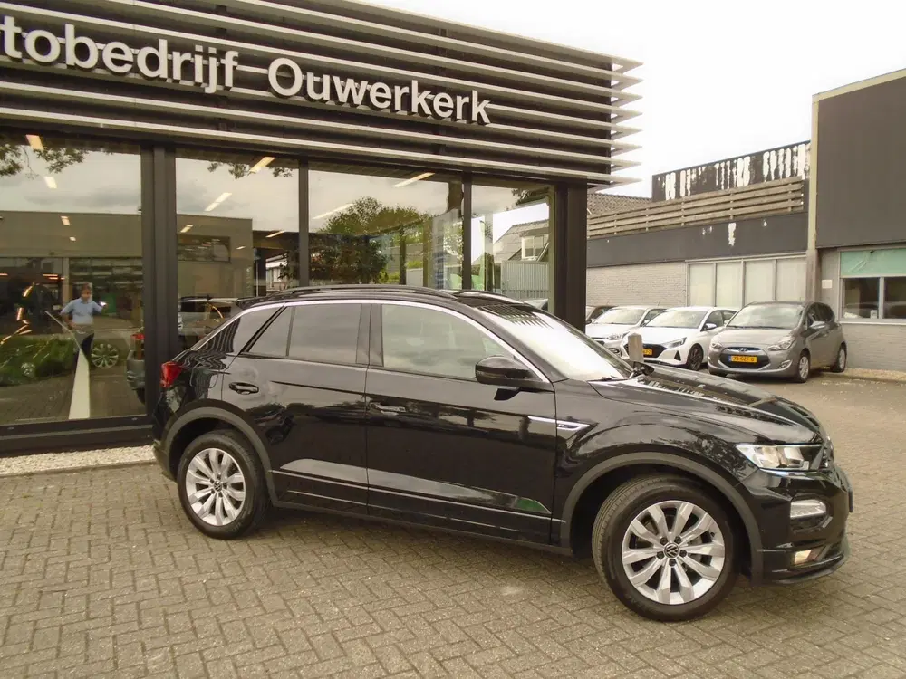 Volkswagen T-Roc 1.5 TSI R-line sky panoramadak uit 2021, foto 10
