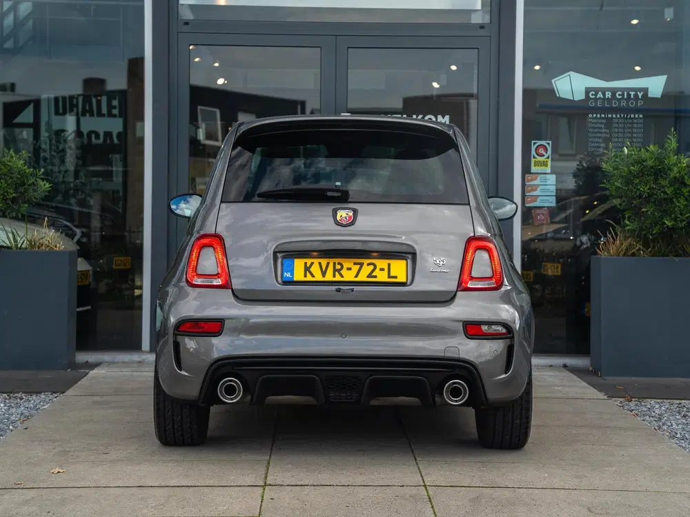 Abarth 595 1.4 T-Jet Turismo uit 2023, foto 4