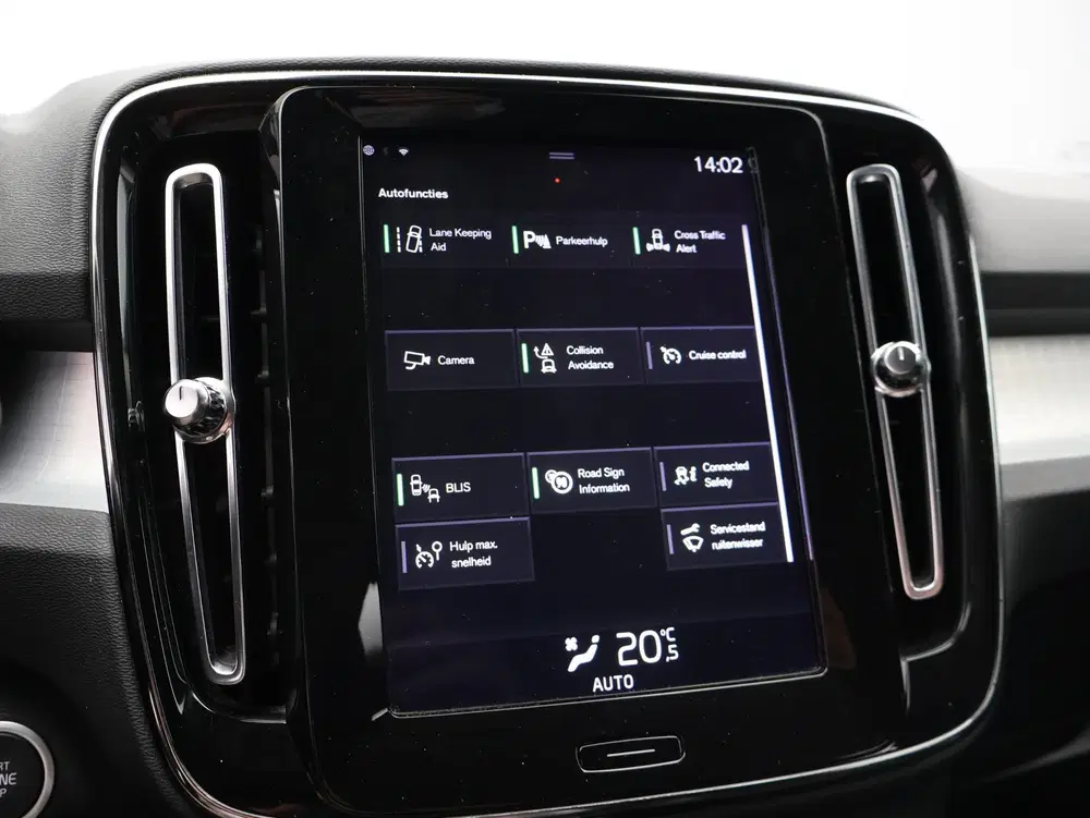 Volvo XC40 T5 Twin Engine Momentum Pro uit 2020, foto 15