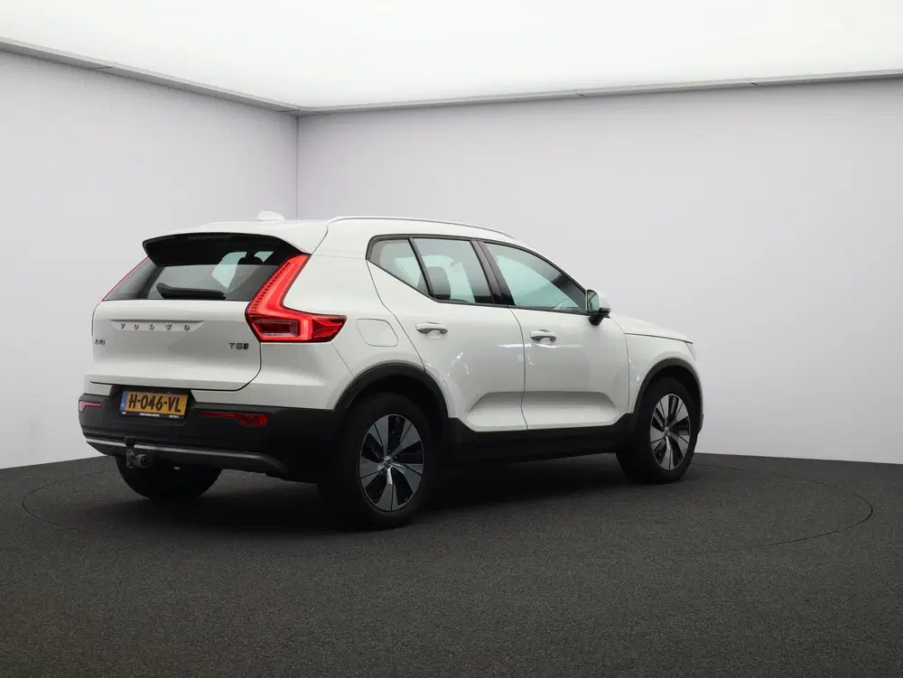 Volvo XC40 T5 Twin Engine Momentum Pro uit 2020, foto 2