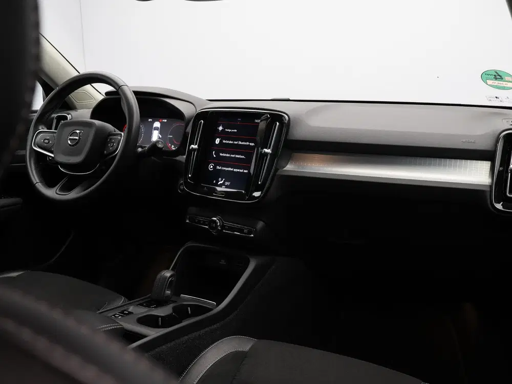 Volvo XC40 T5 Twin Engine Momentum Pro uit 2020, foto 3