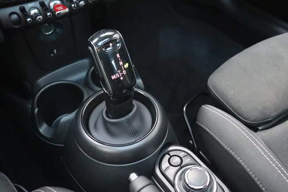 Mini Hatchback Cooper JCW Rockingham GT Automaat uit 2023, foto 15