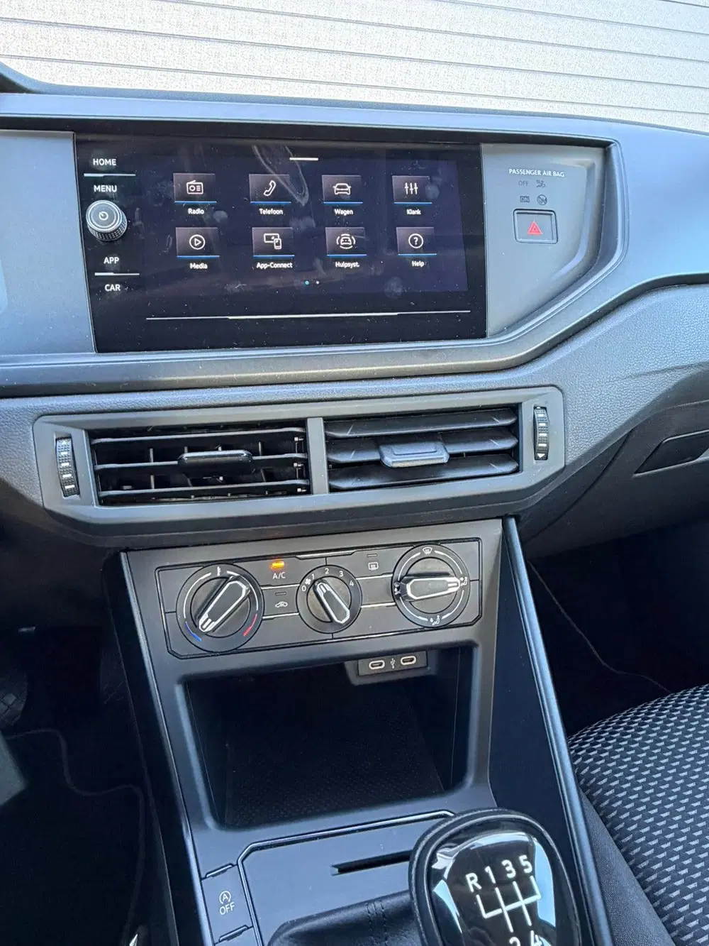 Volkswagen Polo 1.0 TSI 95pk 2024 Zwart uit 2024, foto 12