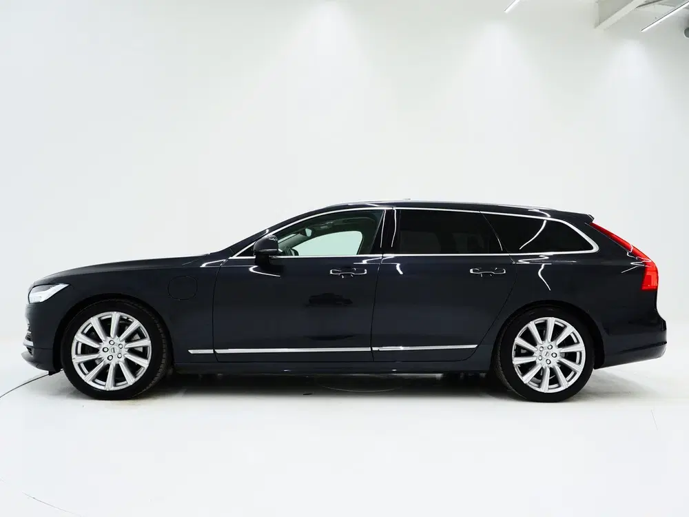 Volvo V90 2.0 T8 AWD Inscription uit 2019, foto 2