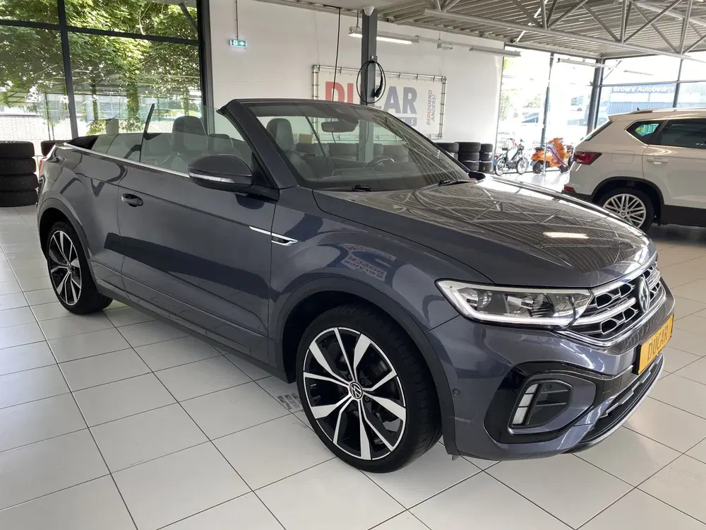 Volkswagen T-Roc 1.5 TSI R-Line binnen en buiten Carp uit 2022, foto 5