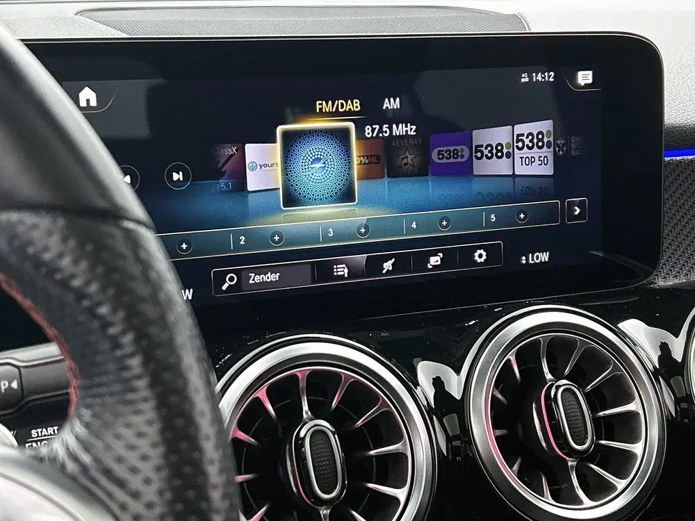 Mercedes-Benz GLB 200 AMG Line AMG Line uit 2023, foto 8