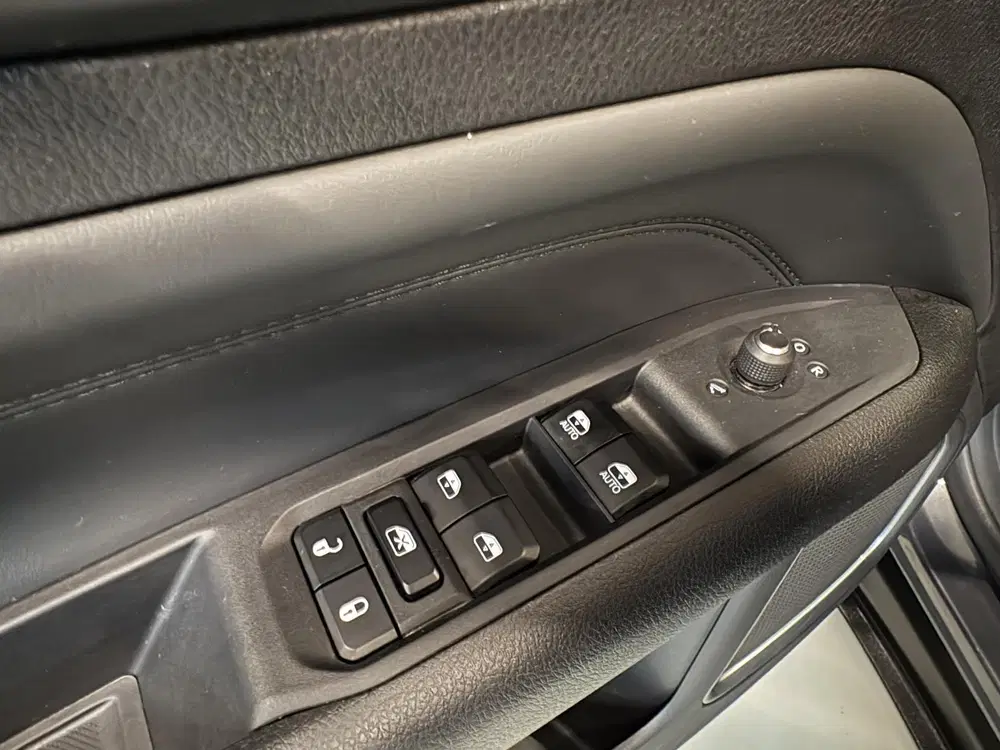 Jeep Compass 1.5l GSE 145pk e-Hybrid Night Eagle DCT Ca uit 2023, foto 15