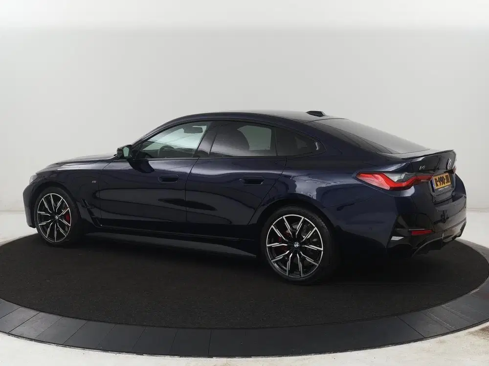 BMW i4 Executive 84 kWh uit 2022, foto 2