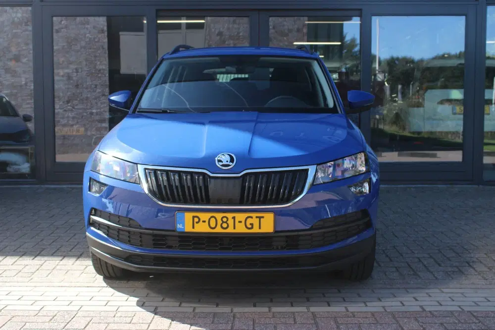 Skoda Karoq 1.0 TSI Business Edition uit 2022, foto 2